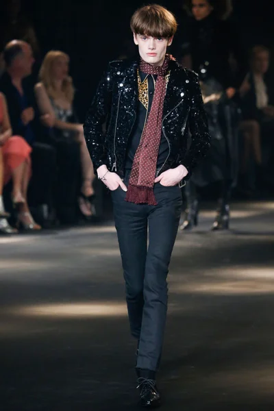 Look 34